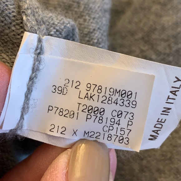 New without tag Brunello Cucunelli men’s turtleneck cashmere sweater. - Picture 4 of 11